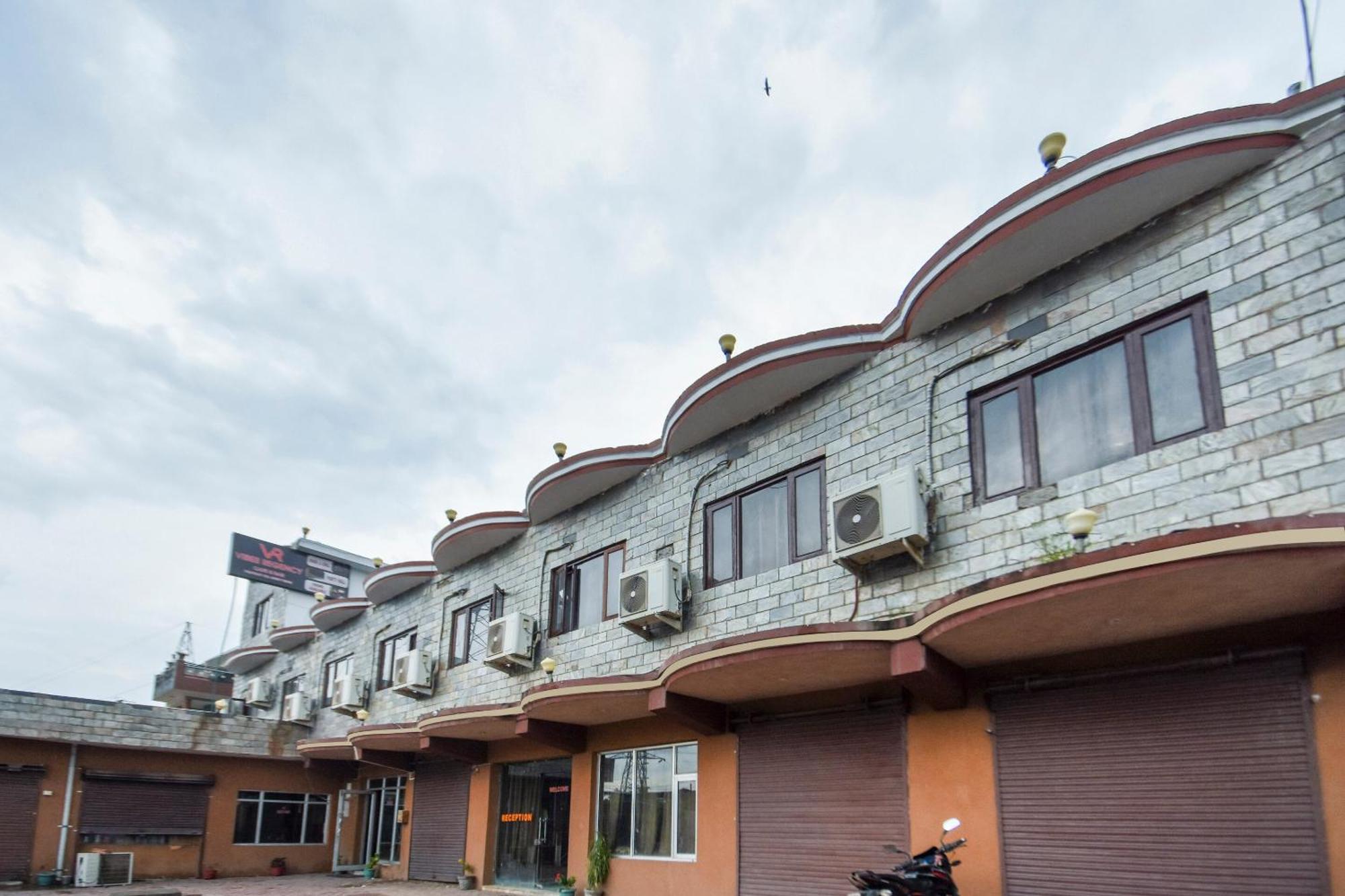 Oyo Flagship Vibes Hotel Nalagarh Exterior photo