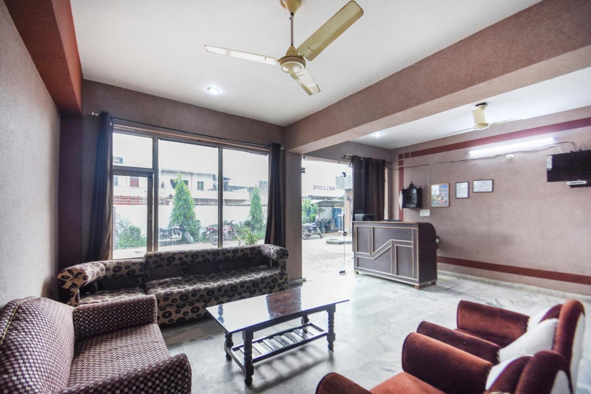 Oyo Flagship Vibes Hotel Nalagarh Exterior photo